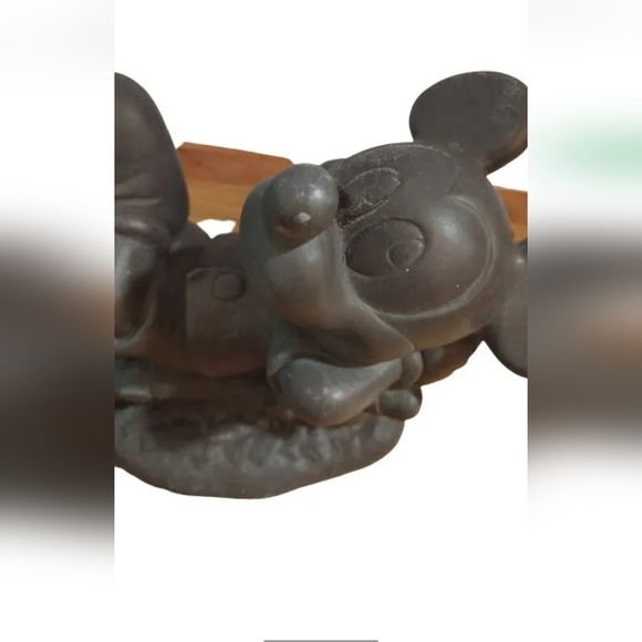 Vintage 1997 Disney Mickey Mouse Hideakey Hide-a-Key - Picture 4 of 5